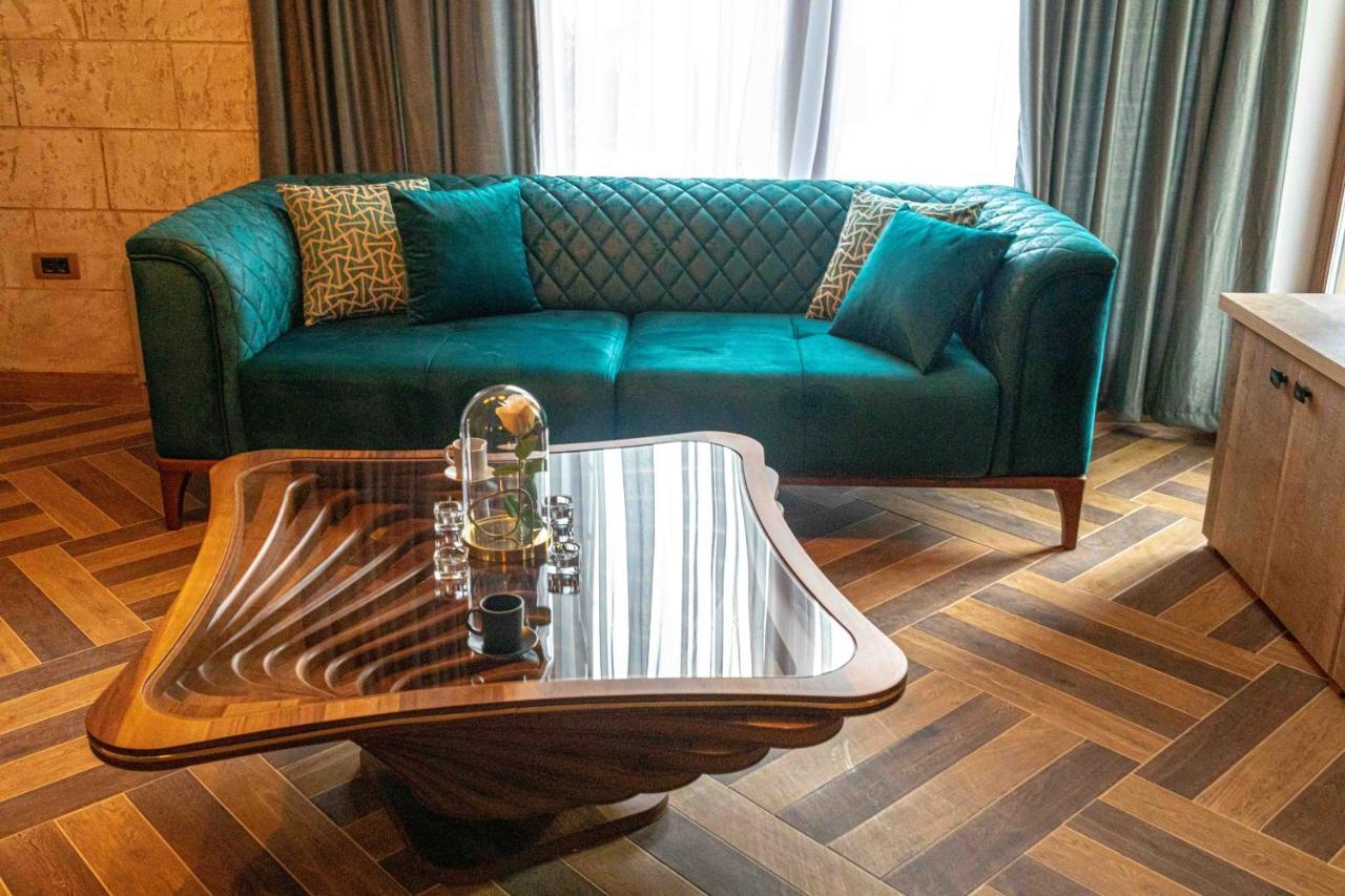 City Escape Luxury Villa Zuce Eksteriør billede