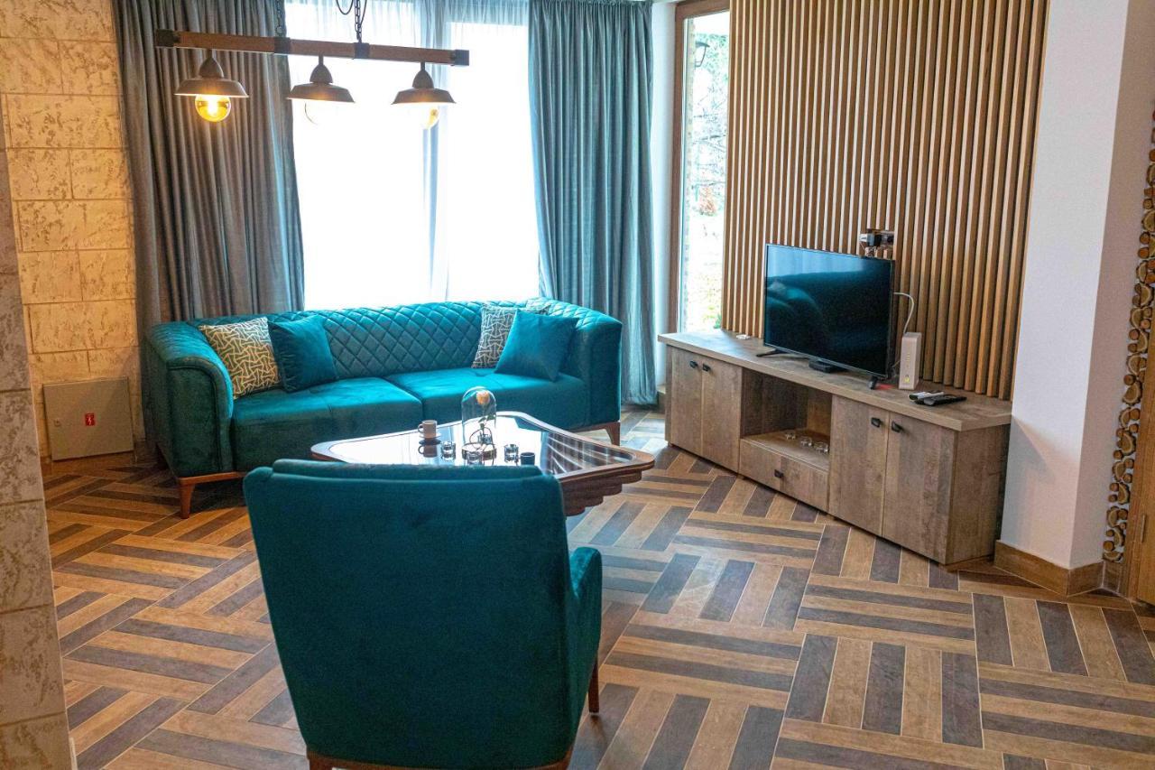 City Escape Luxury Villa Zuce Eksteriør billede