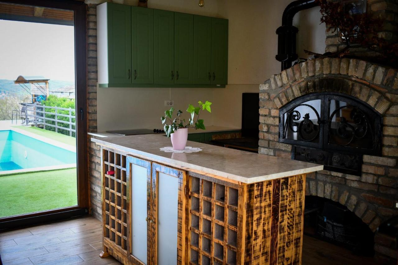 City Escape Luxury Villa Zuce Eksteriør billede